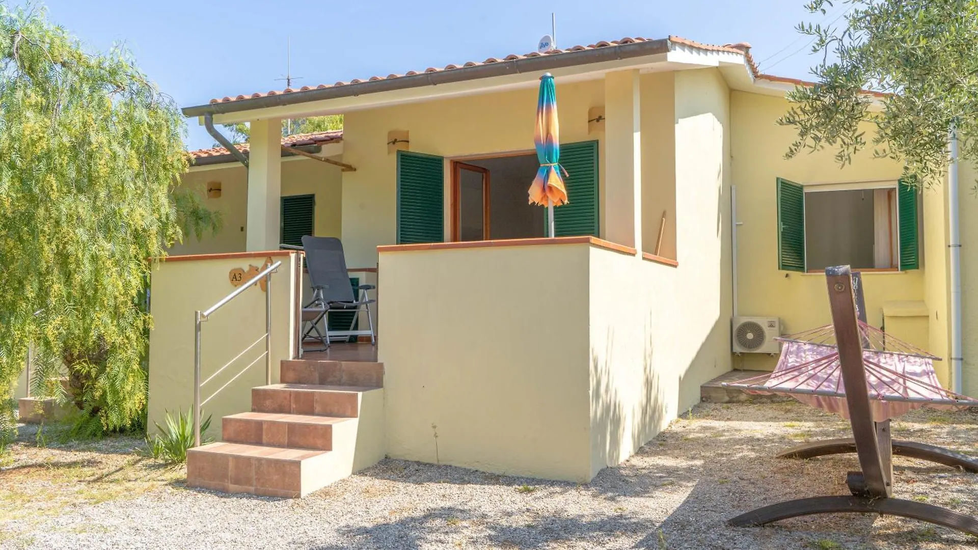 Casa Dei Prati Camping Village Lacona Campsite