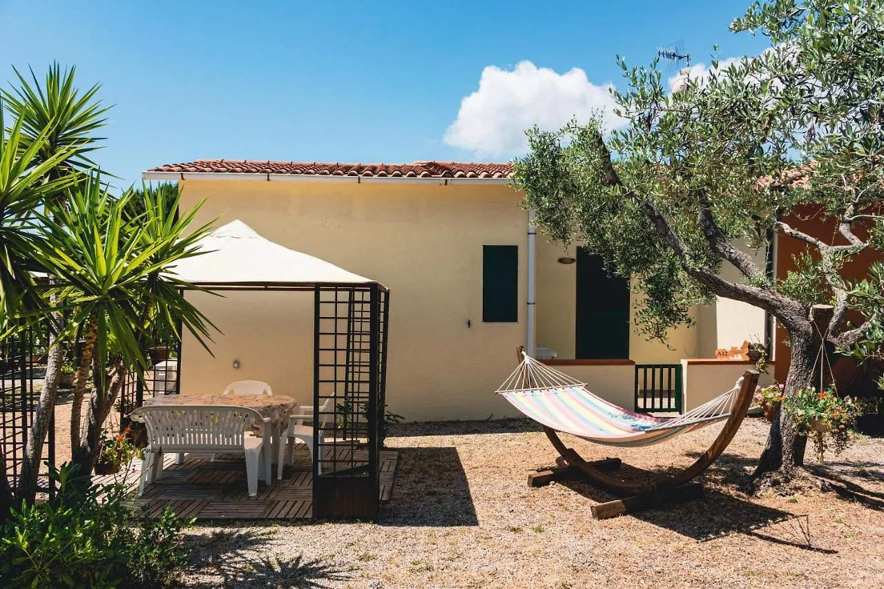 Casa Dei Prati Camping Village Lacona 0*,
